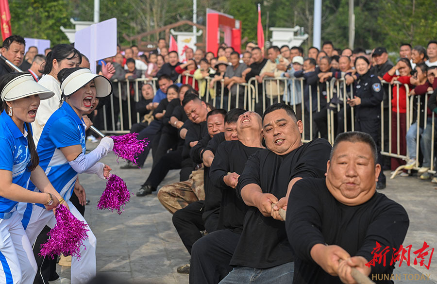 乡村传统拔河比赛，传承民族体育文化的简单介绍