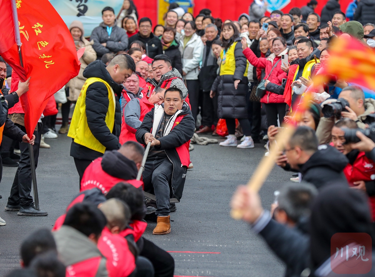 乡村传统拔河比赛，传承民族体育文化的简单介绍