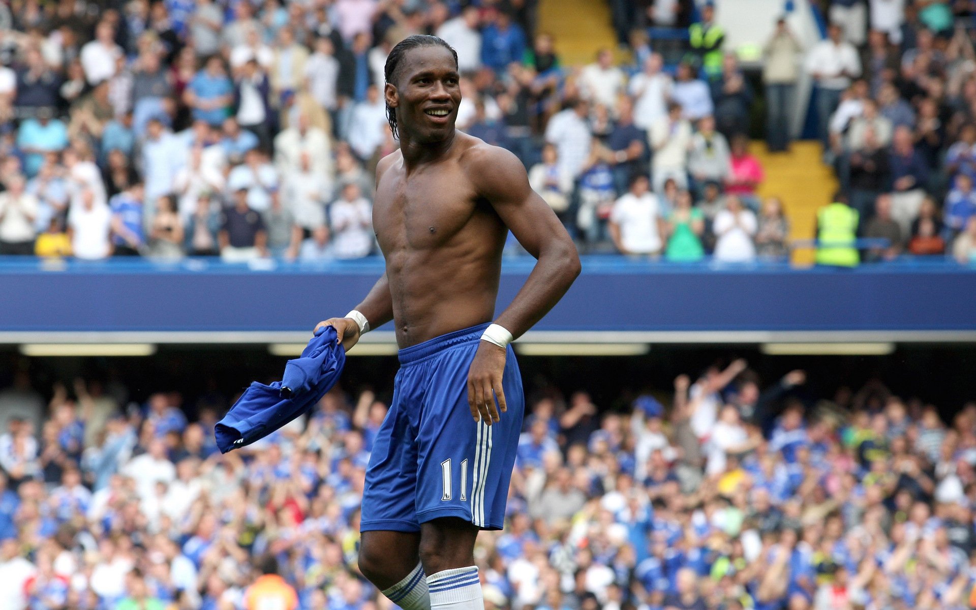 milan.com-《年度最震撼决赛回顾：谁才是真正的王者？》